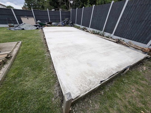 Concrete bases all - all, sizes