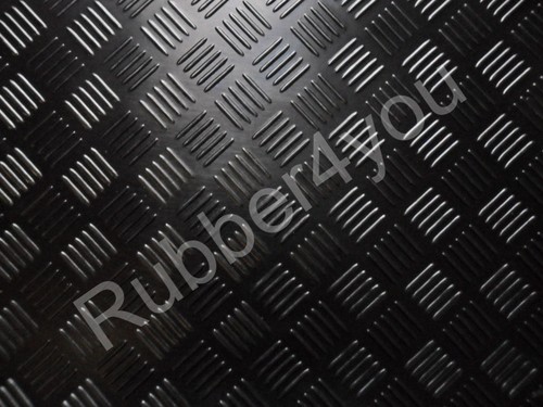 Checker plate studded garage - studded,